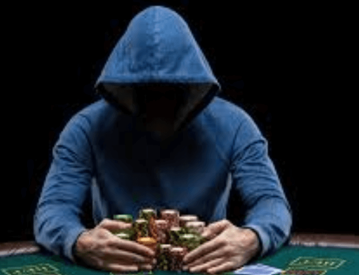 man winning tri-card poker